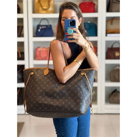 famosas com bolsa louis vuitton